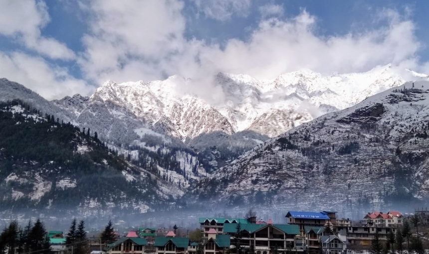 Tour guide to Manali